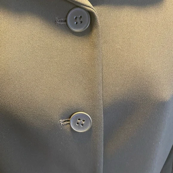 VINTAGE WOMENS JONES NEW YORK PLATINUM OLIVE GREEN PANTS SUIT - Picture 5 of 15